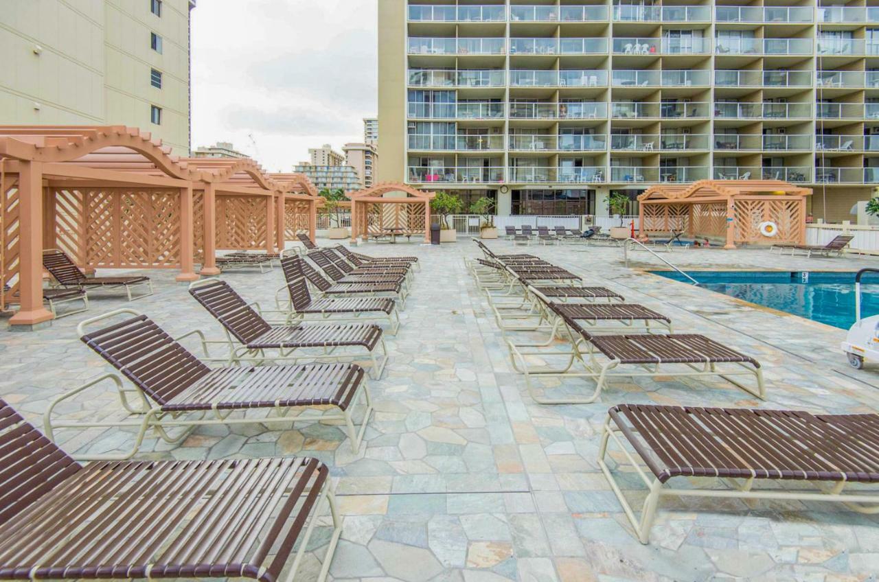 Island Colony Suites هونولولو المظهر الخارجي الصورة